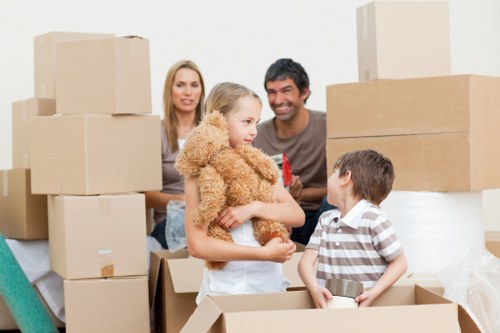 Efficient man and van moving service in Eltham